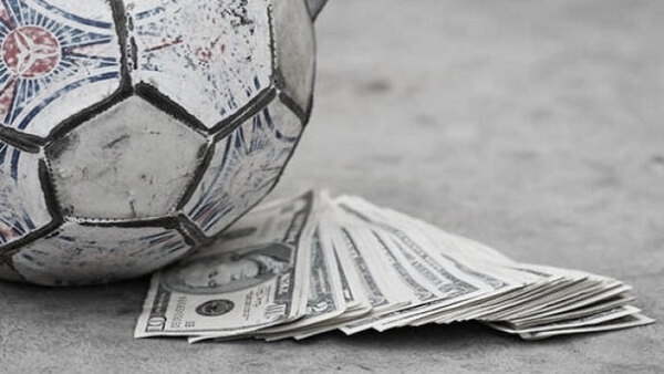 Versus / Otro escándalo de amaños sacude al fútbol mundial
