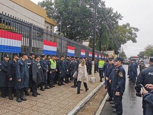 Antropóloga critica trato de Paraguayo Cubas hacia indígenas · Radio Monumental 1080 AM