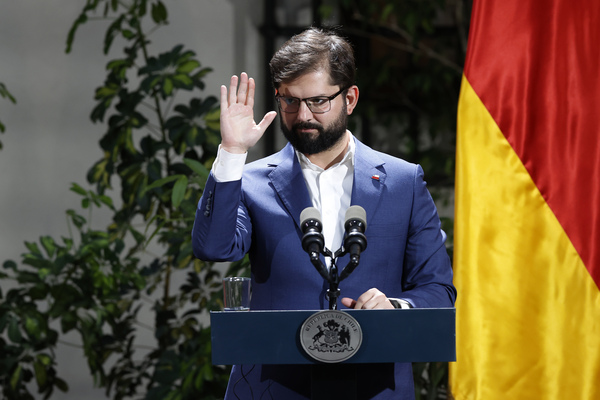 Boric arremete contra un proyecto que busca reducir la deuda de las aseguradoras privadas de salud - MarketData