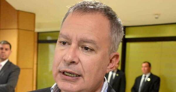 La Nación / Senador sostiene que proyecto de procedimiento abreviado servirá para descomprimir cárceles
