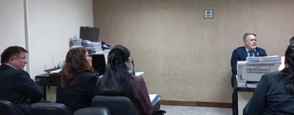 Decretan extinción de causa y sobreseimiento de fiscal adjunto por presunto acoso sexual | 1000 Noticias
