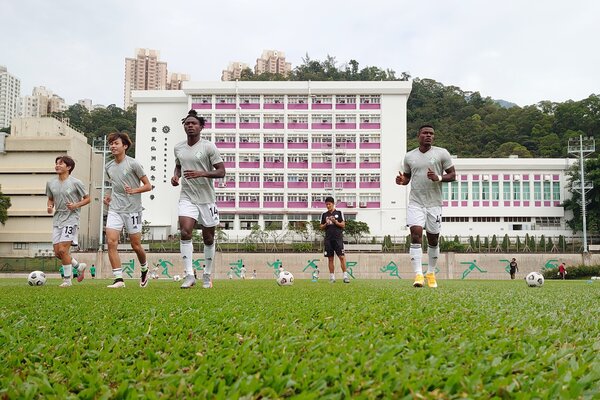 Diario HOY | Detienen a 11 futbolistas en Hong Kong por amaño de partidos