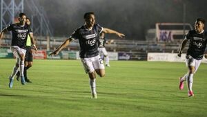 Libertad vence en Villarrica y sigue con paso firme