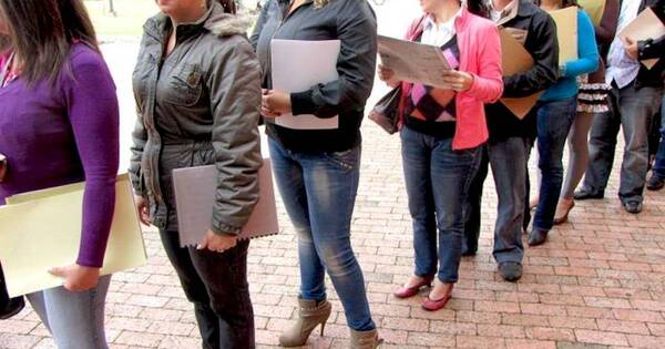 La Nación / Desempleo afecta a 243.000 personas y 141 mil subempleadas