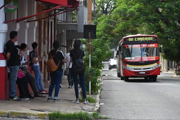 Subsidios totales a transportistas ya superaron los US$ 128 millones - Economía - ABC Color