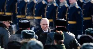 La Nación / Rusia ordena detener a un director y un productor de cine por difundir información falsa sobre el Ejército