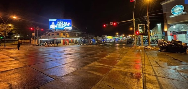 Policía despejó avenida Eusebio Ayala tras protestas en zona del TSJE - trece