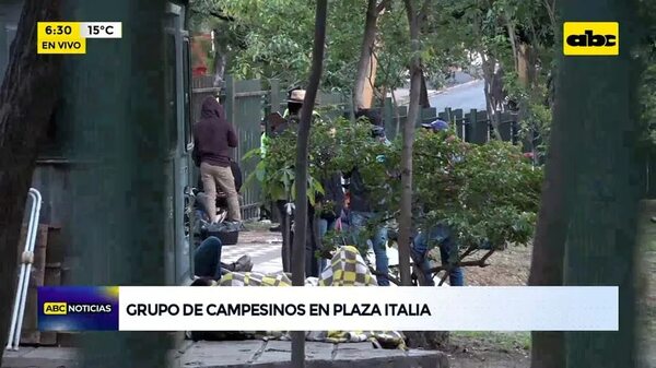 Video: Campesinos aguardan en Plaza Italia - ABC Noticias - ABC Color