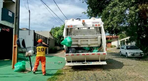 Diario HOY | Quedaron tras las protestas: toneladas de basura y excrementos dispersos en calles y veredas