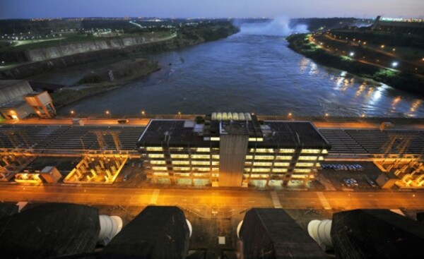 Itaipu celebra hoy 49 años como Entidad Binacional