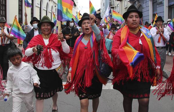 Movimiento indígena ecuatoriano habla de un "escenario de dictadura" tras la decisión de Lasso - .::Agencia IP::.