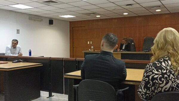 Juan Vera demostró su intolerancia en su declaración, afirma abogado