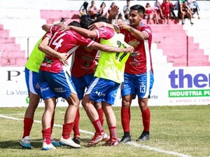 Atlético Colegiales triunfó en 4 Mojones - APF