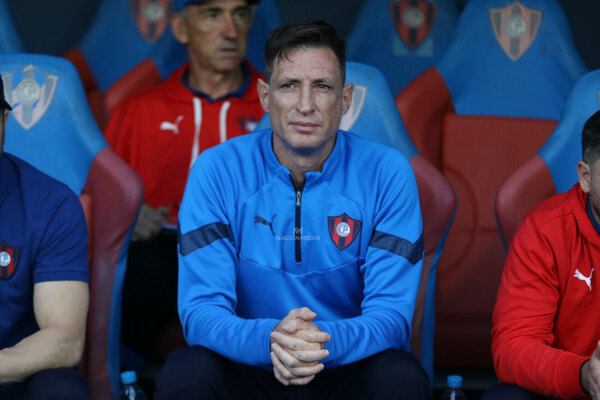 Versus / La dupla ofensiva que prepara Facundo Sava en Cerro Porteño