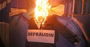 La Nación / Sin liderazgo y con cerrojos estatutarios, el PLRA va camino a la “autodestrucción”, asegura Mineur