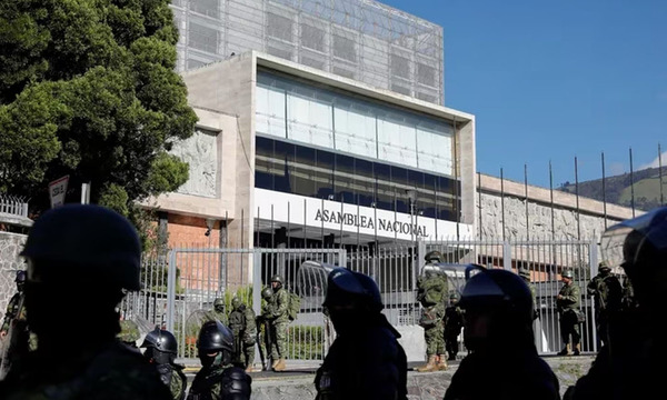 Miembros de la alta cúpula militar y policial aceptan decreto de muerte cruzada firmado por Guillermo Lasso - OviedoPress