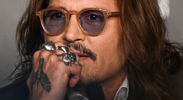 Diario HOY | Johnny Depp asegura que lo se publica sobre él es "ficción horrorosamente escrita"