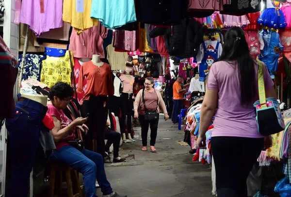 Confianza de consumidores repuntó en abril - Economía - ABC Color