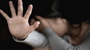 Imputan a padres por maltrato y presunta violación de su hija - Noticias Paraguay