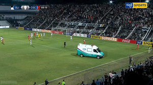 Hincha del Decano muere de un paro durante el partido de su club - Unicanal