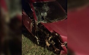 Violento choque deja un conductor lesionado en Hernandarias