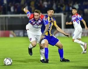Luqueño acaba con las pocas esperanzas de Cerro con un empate | 1000 Noticias