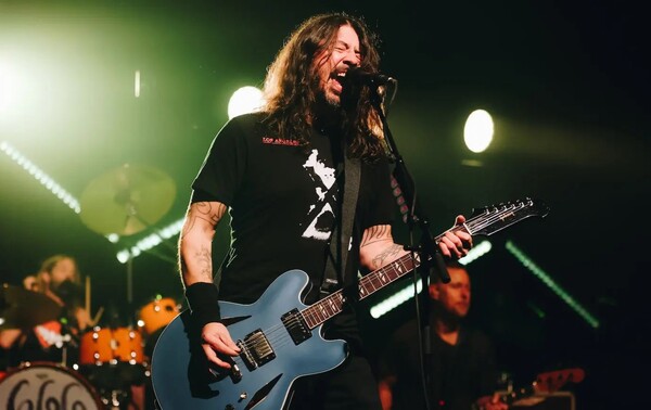 Los Foo Fighters comparten un nuevo y emotivo single titulado "Under You" - Megacadena — Últimas Noticias de Paraguay