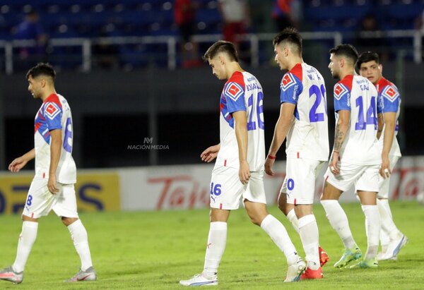 Versus / Federico Carrizo se va con mucha bronca tras el empate ante Sportivo Luqueño