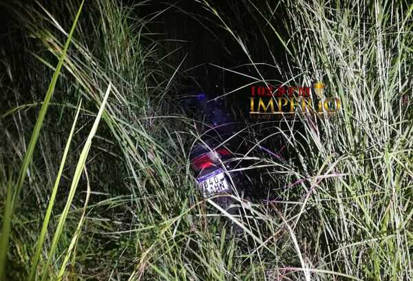Hallan motocicleta robada en un matorral en la fracción Mangal - Radio Imperio