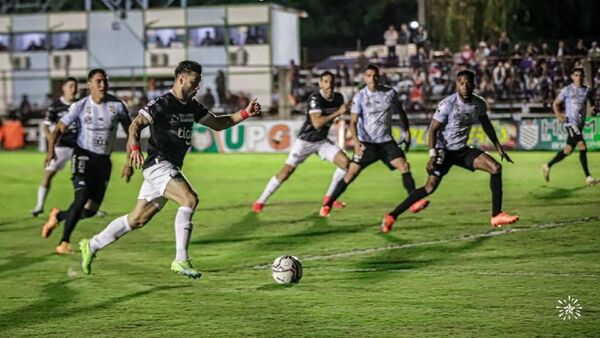 "Vamos paso a paso", dice cauteloso Rubén Di Tore