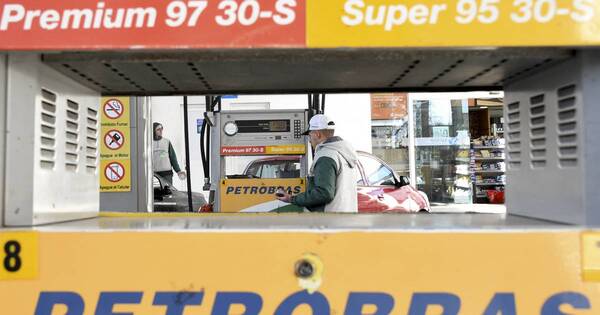 La Nación / Petrobras deja de alinear sus precios con cotizaciones internacionales