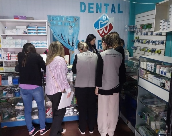 Diario HOY | Locales de ventas de insumos y equipos odontológicos son monitoreados por Salud