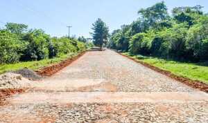 INICIAN OBRAS DE ASFALTADO EN TRAMO HISTÓRICO DE LA RUTA 8 EN GENERAL ARTIGAS - Itapúa Noticias