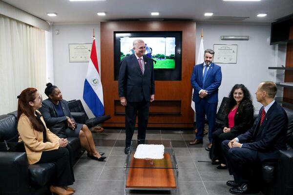 Diario HOY | Fiscal desmonta absurda versión de UH y Abc sobre visita de funcionarios de EEUU