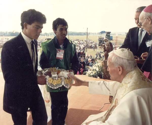 35 años después: recordando la visita histórica del Papa Juan Pablo II a Encarnación