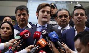 Presentaron una demanda de inconstitucionalidad contra la disolución del Parlamento en Ecuador - .::Agencia IP::.