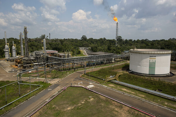 Regulador dice que Petrobras puede pedir una nueva licencia para perforar en boca del Amazonas - MarketData