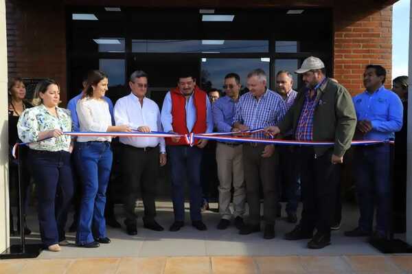 El Crédito Agrícola inauguró su nueva sede en la localidad de Itakyry, Alto Paraná - .::Agencia IP::.