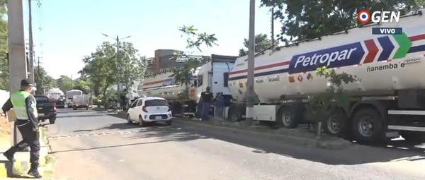 Diario HOY | Franquicias de Petropar piden “sincerar” costos y van a paro indefinido