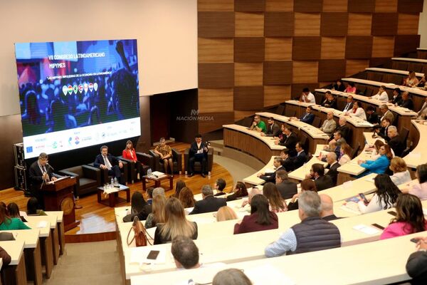 Con lleno total se realizó el 7° Congreso Latinoamericano y el 1er Congreso Nacional de MiPymes en Paraguay