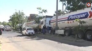 Franquicias de Petropar piden “sincerar” costos y van a paro indefinido