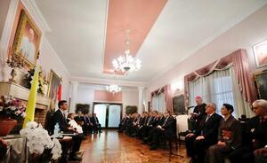 Encuentro entre presidente electo y cuerpo diplomático fortalece relaciones internacionales - El Trueno