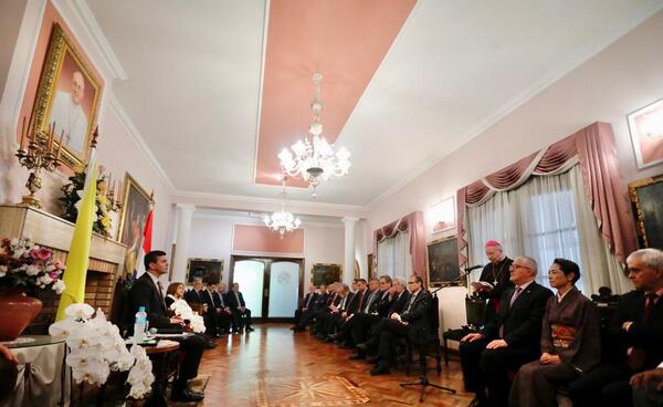 Encuentro entre presidente electo y cuerpo diplomático fortalece relaciones internacionales - El Trueno