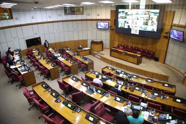 Proyecto de equiparación de haberes jubilatorios vuelve a estudio en el Senado, tras advertencia de Hacienda - MarketData