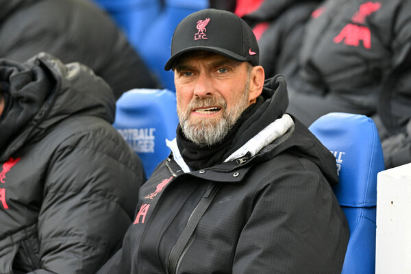 Versus / Klopp, multado y suspendido por criticar a un árbitro en la Premier League