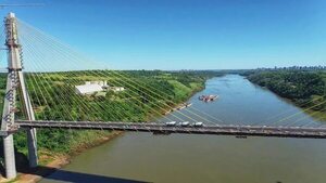 Regularán sector urbano y comercial en zona del Puente de la Integración - ABC en el Este - ABC Color