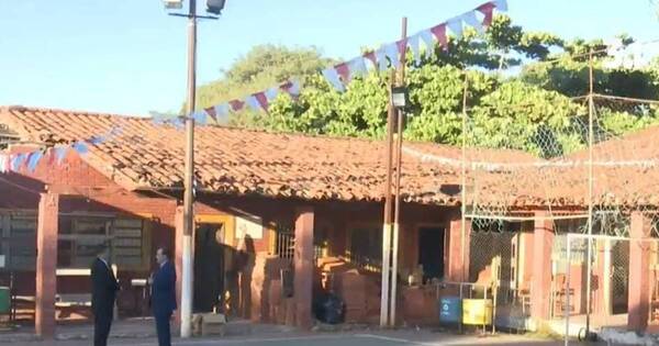 La Nación / Colegio de Asunción hace más de 7 años lucha por mejoras y no tiene respuesta del MEC