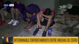 Pelea entre barras de Cerro Porteño termina con 24 aprehendidos