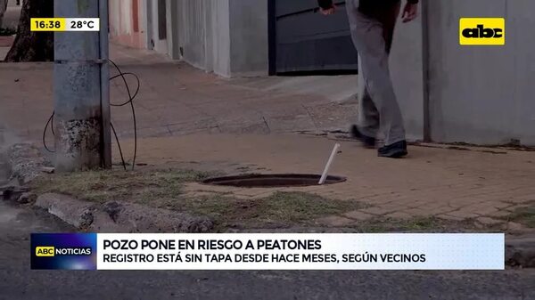 Video: Enorme pozo pone en riesgo a peatones - ABC Noticias - ABC Color
