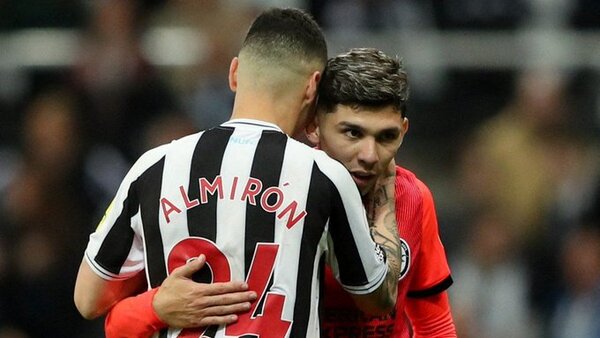 Newcastle de Almirón golea al Brighton de Enciso